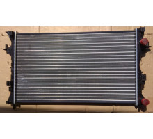 Радіатор Renault Laguna 2. 1.6-2.0 16V 01->690*420 (плоскі соти)