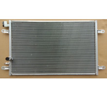 Радіатор кондиціонера Audi A6 04-11 р. 627*390 (без осушувача)