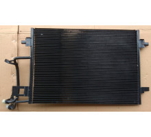 Радіатор кондиціонера Audi A6 97-05 р. 618*421 (без осушувача)