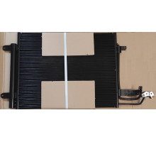 Радіатор кондиціонера VW Caddy 3 Touran 04-> 550*445 (з осушувачем)