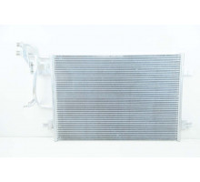 Радіатор кондиціонера VW Passat B5 Audi A4 96-00 р. 565*420 (без осушувача)