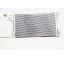 Радіатор кондиціонера VW Polo Skoda Fabia Rapid 08-> 615*334*16 (з осушувачем)