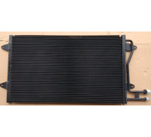 Радіатор кондиціонера VW LT28-46 2.5TDI 96-> 610*377