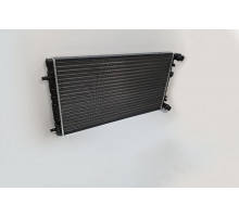 Радіатор VW New Beetle 1.4-2.0 AC+/- 00->