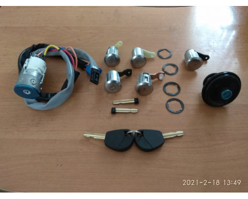 Комплект замків повний Peugeot Partner Citroen Berlingo 02-08