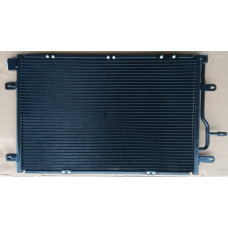 Радиатор кондиционера  Audi A4 2.7-3.0 TDI 04-08  610*388
