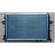 Радиатор Оpel Astra G 1.7TDмех + кондиц 600*368