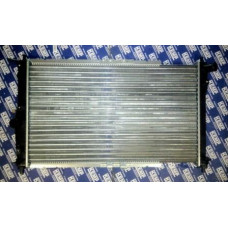 Радиатор Daewoo Lanos 1,3-1,6 мех АС+ 635*382 круглые соты,