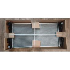 Радиатор Nissan Leaf 10-> 636 x 322 x 16 mm  плоские соты