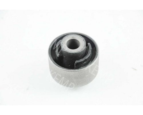 Сайлентблок рычага Ford Mondeo 93 - 96 (ребрист)