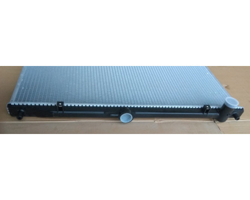 Радіатор Mitsubishi Montero Mitsubishi Pajero 00-06  500 x 688 x 26 mm пл. соти