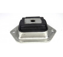 Подушка задної балки Mercedes W124 W201