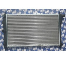 Радіатор Daewoo Nexia 1.5  635*382