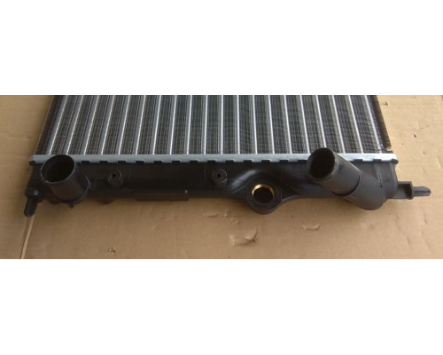 Радіатор Renault 19 1,7-1,8  92-95г.570*378