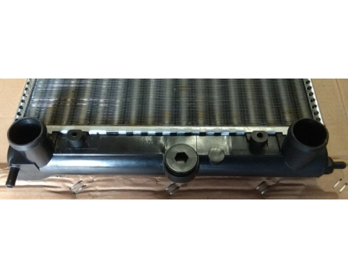 Радіатор VW Passat B2 82-88 1.8- 1.6 Dizel TD570*322