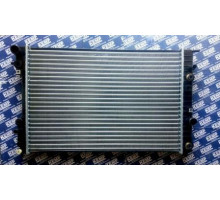 Радіатор Opel Omega B AC+ 2,5-3,0 АКП 95-00 653*460 плоскі соти