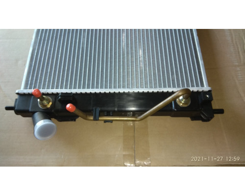 Радіатор KIA Forte Ceed Hyundai i30 Elantra АКПП 553*388 плоскі соти