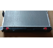 Радіатор Mercedes  W124E 2,0-3,0D 84-00 АКПП  530*490 плоскі соти