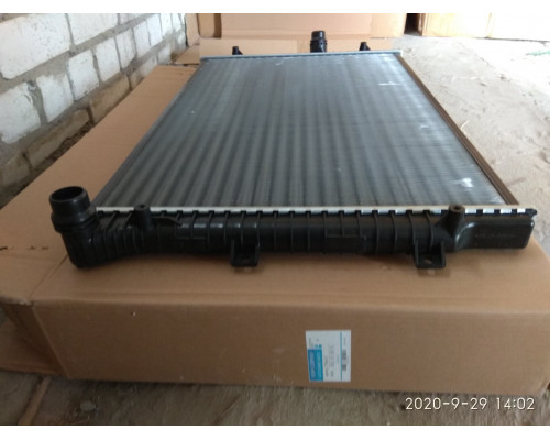Радіатор VW Jetta 4  Passat B7 2010г.-> круглі соти