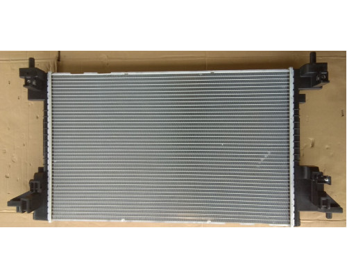 Радіатор Chevrolet Volt Opel Ampera 11>675 x 418 x 16 mm плоскі соти