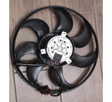 Мотор радіатора Opel Vectra B 1.6-2.2 16V 95-02 (без рамки)