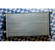 Радіатор Opel Vectra B 2.5 2.6 V6  608*359 мех. AC+