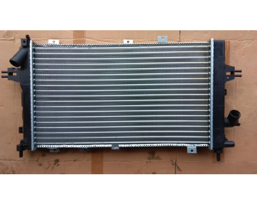 Радіатор Оpel Astra H 1.3 1.7 1.9 CDTi мех AC+/- 600*368 04->