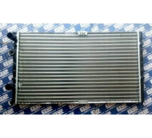 Радіатор VW CADDY 2, POLO,, SEAT1.4-1.6.16V,627*377