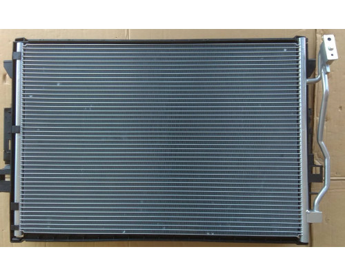Радіатор кондиціонера Mercedes S221 580*480  (без осушувача)