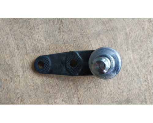 Кульова опора VW Passat В2 80-88 /Audi-80 78-86