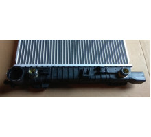 Радіатор Mercedes C W203 180-320 АКП 00-07 г.650*399(плоскі соти)