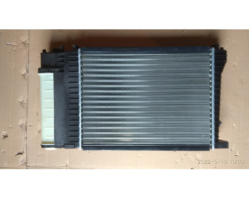АКЦІЯ Радіатор BMW E34 520-525 88-95 АС+ АКПП 440*329
