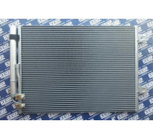 Радіатор кондиціонера VW Passat CC Pas.B61.6-2.0 TDI 10-> 575*440(з осушувачем)