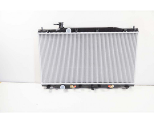 KEMP Радіатор Honda CR-V RE 06- 400 x 727 x 26 мм плоскі соти