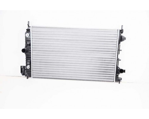 KEMP Радіатор Opel Vectra C Signum Fiat Croma 1.9 CDTI 04 АКПП 650*399