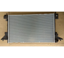 KEMP Радіатор Chevrolet Volt Opel Ampera 11>675 x 418 x 16 мм плоскі соти 630766