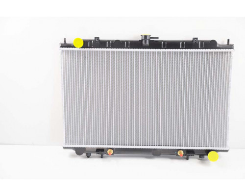 KEMP Радіатор NISSAN MAXIMA QX (A32) (94-) 400 x 690 x 23 мм