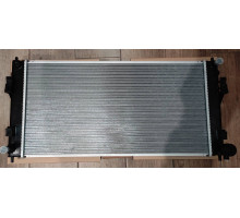 KEMP Радіатор Nissan Leaf 10 636 x 322 x 16 мм плоскі соти 68737