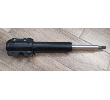 KEMP Амортизатор MB DB Sprinter 208D-314 передній (масло) стійка