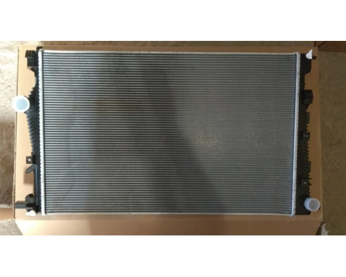 KEMP Радіатор Jeep CHEROKEE (KL) (13-) 3.2 i V6 674*440 плоскі соти