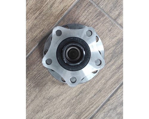 KEMP Ступиця задня VW Passat B5 Audi A6 97-05 Skoda Superb 02