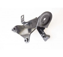 KEMP Кронштейн перед двигун VW Golf-2 84-91 191199273C