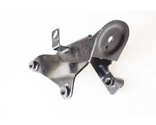 KEMP Кронштейн перед двигун VW Golf-2 84-91