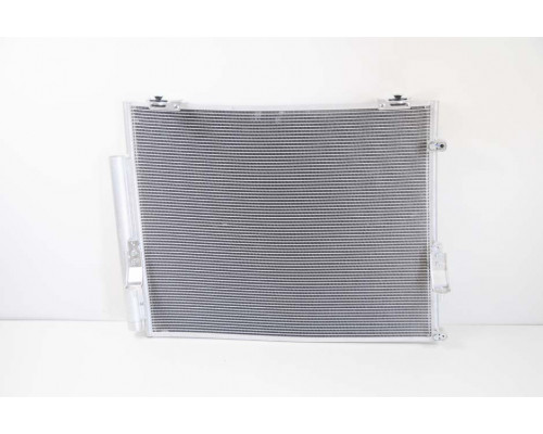 KEMP Радіатор кондиціонера TOYOTA SEQUOIA II (07-) TUNDRA II (07-) 665 x 498 x 16 мм