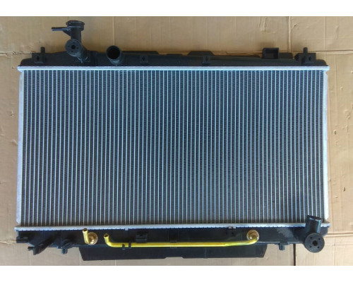 KEMP Радіатор Toyota RAV4 (XA2) (2000 - 2005) 375 x 742 x 22 мм плоскі соти