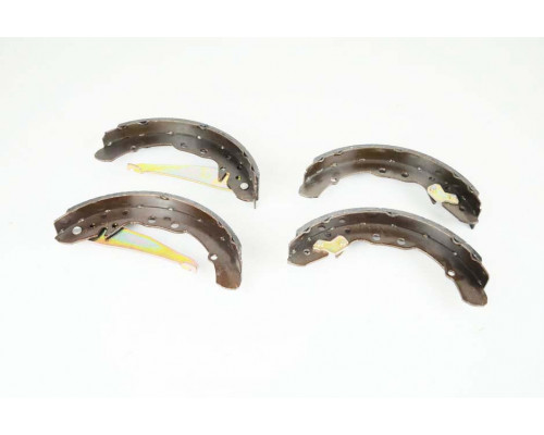 KEMP Колодки гальмівні задні Audi-100,80/Passat 84-96 барабанні (230)