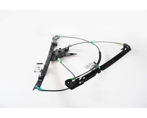 KEMP Ст/підйомник електро передній VW Golf 3 Ven. -- R без мотора правий