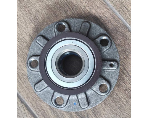 KEMP Ступиця задня Audi A3 VW Golf 5 04р.->