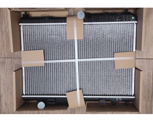 KEMP Радіатор Ford Fiesta 08 350*563