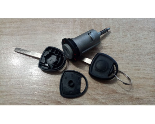 KEMP Личинка замка запалювання Opel Vectra B Omega A/B